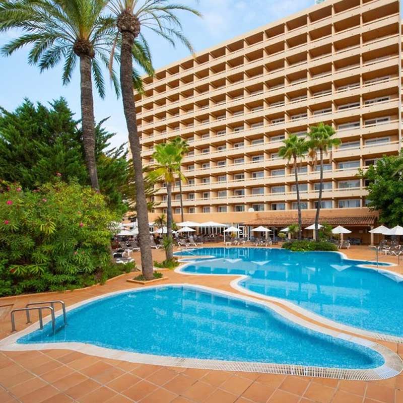 Valentin-Reina-Paguera-Hotel