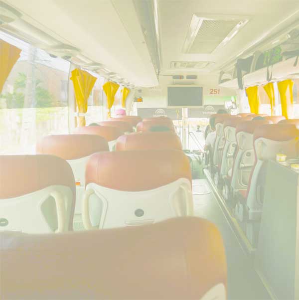 pexels-kenzero14-20849154BUS